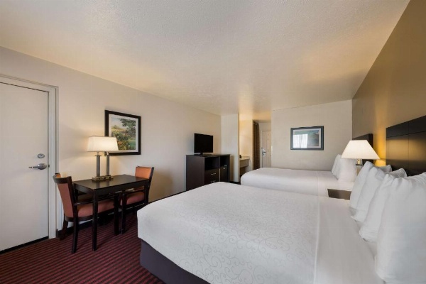  Best Western Salinas Valley Inn & Suites image 25