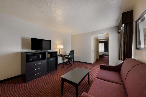  Best Western Salinas Valley Inn & Suites image 6